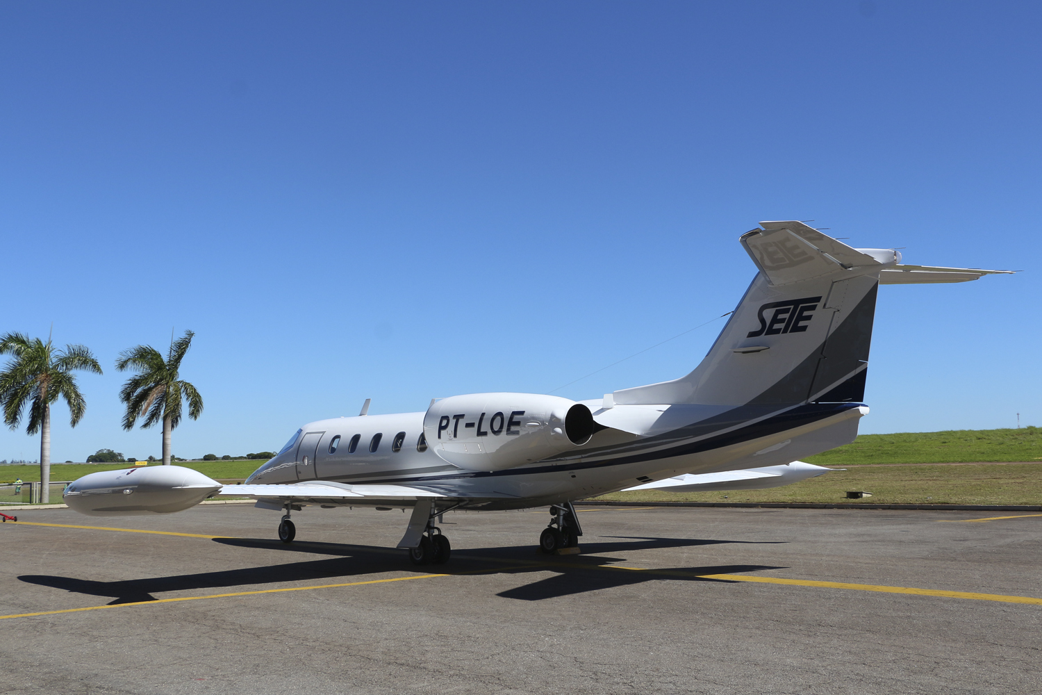 Learjet 35A - UTI Aérea - Transporte Aeromédico 