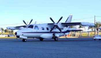 Aeronave turboélice modelo Mitsubishi MU-2 configurada para UTI aérea.