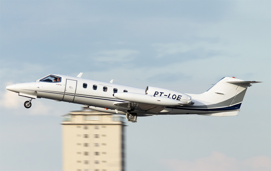 uti-aerea-learjet